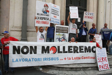 MANIFESTAZIONE LAVORATORI IRIBUS A PALAZZO CHIGI