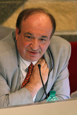 CONFERENZA STAMPA FIOM CGIL SU FIAT CONFERENZA STAMPA FIOM CGIL SU FIAT