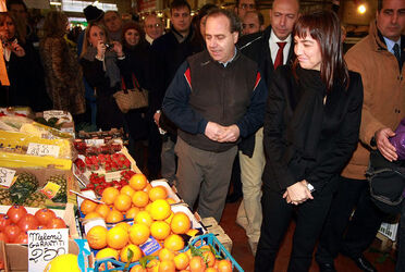 RENATA POLVERINI AL MERCATO