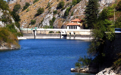 DIGA LAGO ARTIFICIALE
