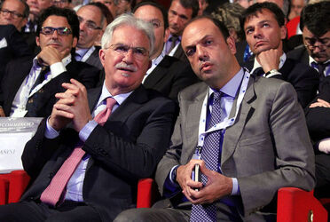 ASSEMBLEA CONFCOMMERCIO 2012