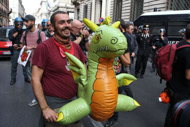 MANIFESTAZIONE INDIGNATOS MONTECITORIO MANIFESTAZIONE INDIGNATOS MONTECITORIO