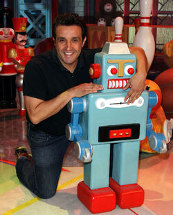 MEDIASET IL BRACCIO E LA MENTE