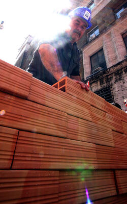 MANIFESTAZIONE LAVORATORI EDILI MANIFESTAZIONE LAVORATORI EDILI