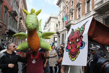 MANIFESTAZIONE INDIGNATOS MONTECITORIO MANIFESTAZIONE INDIGNATOS MONTECITORIO