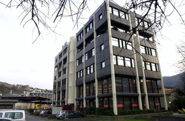 Chiasso palazzo via Brogeda