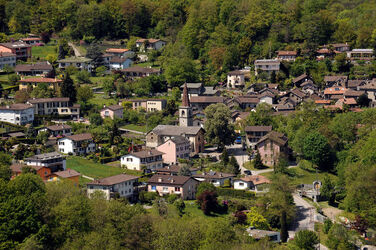 Arcegno veduta panoramica di Arcegno