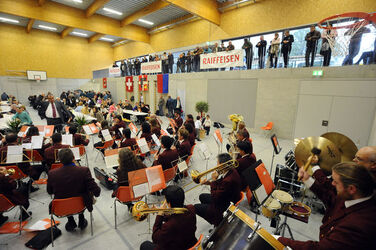 Gorduno nuova palestra e 90&deg; Filarmonica di Gorduno