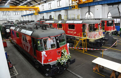 Bellinzona presentazione locomotiva Re420 ammodernata Bellinzona presentazione locomotiva Re420 ammodernata