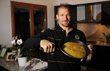 24.10. 2.011 Hockey Steve Hirschi