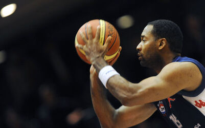 Basket Sam Hines