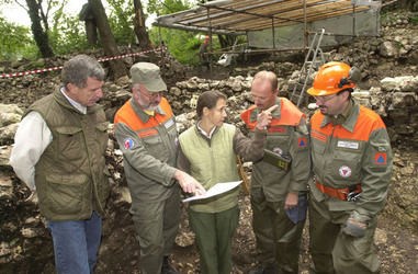 Tremona scavi archeologici lavori e visite di esperti Tremona scavi archeologici lavori e visite di esperti