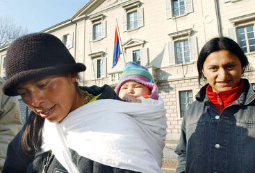 Bellinzona consegna firme a favore degli Ecuadoregni