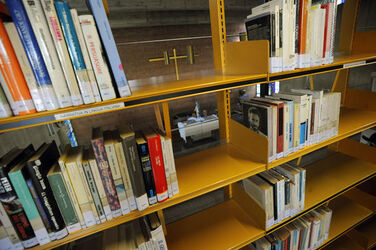 Cadro riapertura biblioteca Carcere La Stampa