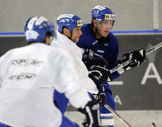 Hockey Noah Clarke