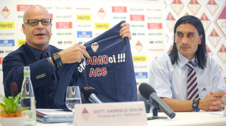 Calcio conferenza stampa AC Bellinzona Hakan Yakin