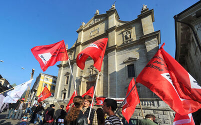 Bellinzona manifestazione cantonale contro il dumping salariale e sociale