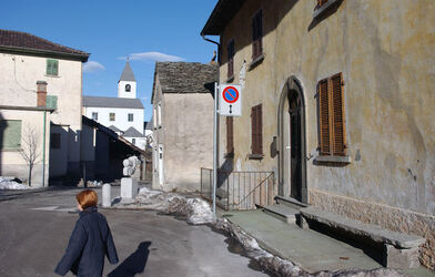 Gnosca piazza del paese