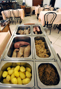 Gnosca Locanda Lessy specialit&agrave; del bollito misto