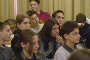 Bedigliora dibattito in classe sul tema AIDS