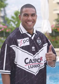 Calcio mercato arrivo nuovo giocatore FC Lugano
