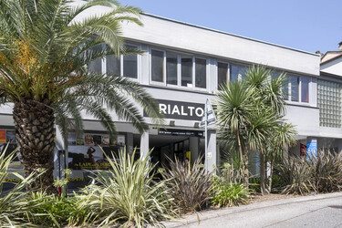 Locarno esterni ex cinema Rialto