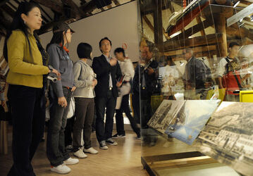 Passo del San Gottardo studenti cinesi in visita al museo