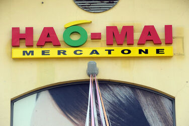 Como Italia esterni supermercato cinese Hao Mai