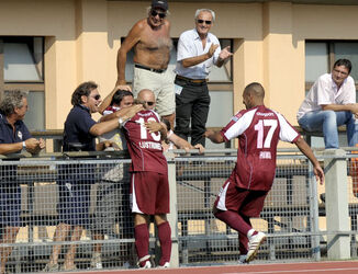 Calcio tifosi e giocatori