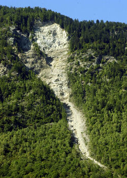 Preonzo frana strada bloccata
