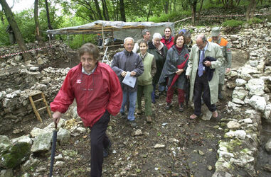 Tremona scavi archeologici lavori e visite di esperti