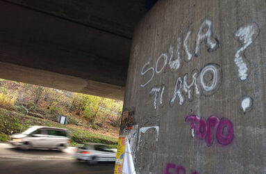 Monte Ceneri dediche sulla strada