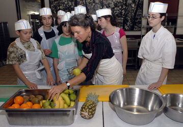 Mezzana cucina naturale nelle scuole