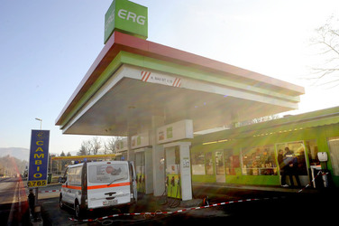 Stabio rapina distributore ERG
