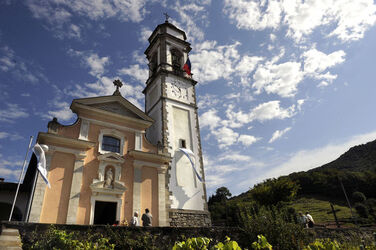 Caneggio chiesa parrocchiale