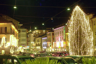 Ticino addobbi natalizi nelle citta