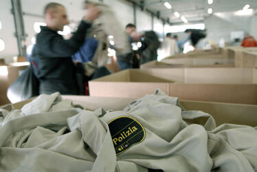 Bellinzona nuove divise Polizia Cantonale