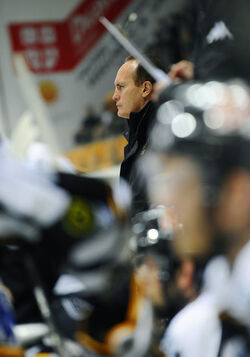 Hockey Larry Huras