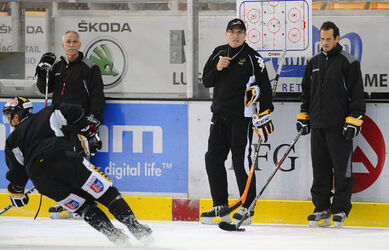 Hockey Larry Huras nuovo allenatore HCL