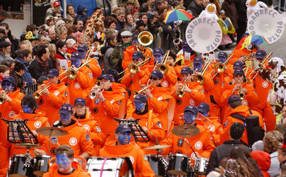 Biasca carnevale corteo mascherato