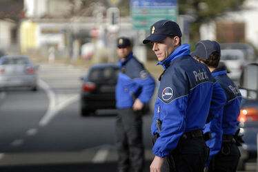 Bellinzona nuove divise Polizia Cantonale