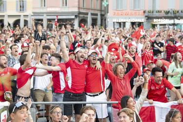 Lugano calcio Mondiali 2026 Nazionale Svizzera Algeria maxischermo in Piazza Manzoni