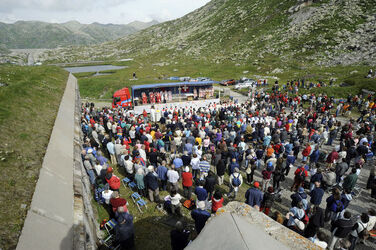 Passo del San Gottardo Santa Messa per la Festa Nazionale primo di agosto