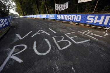 Ciclismo scritte sulle strade Mondiali Mendrisio 09 Ciclismo scritte sulle strade Mondiali Mendrisio 09