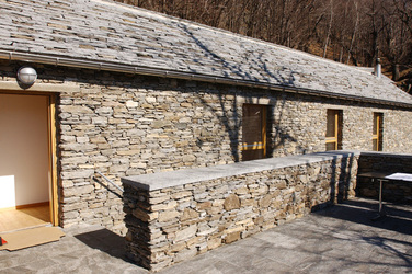 Monte Carasso conferenza stampa restauri ostello Curzut