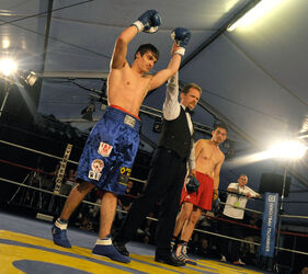 Pugilato Zapir Rasulov vs. Marcel Delgado