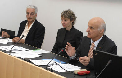 Bellinzona conferenza stampa sui premi di assicuazione malattia 2010