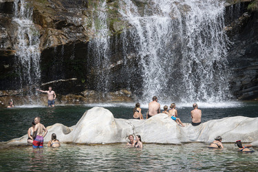 Tegna pozzo di Tegna turismo estivo assembramenti