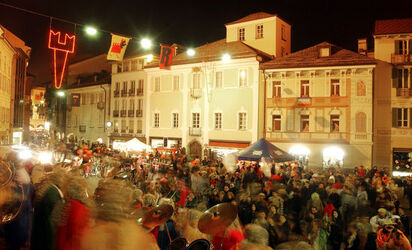 Bellinzona illuminazione citta per carnevale rabadan