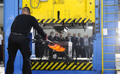 Biasca inaugurazione della nuova linea di produzione SMB